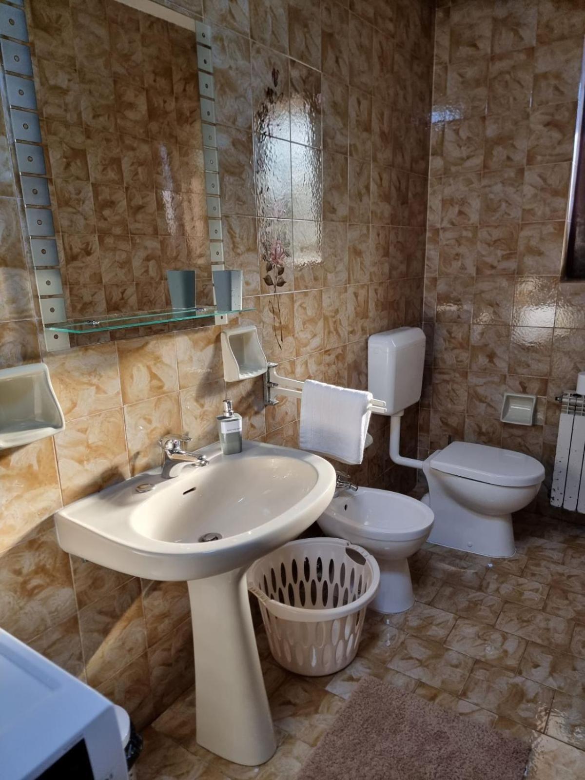 Amore Koper Apartment ภายนอก รูปภาพ
